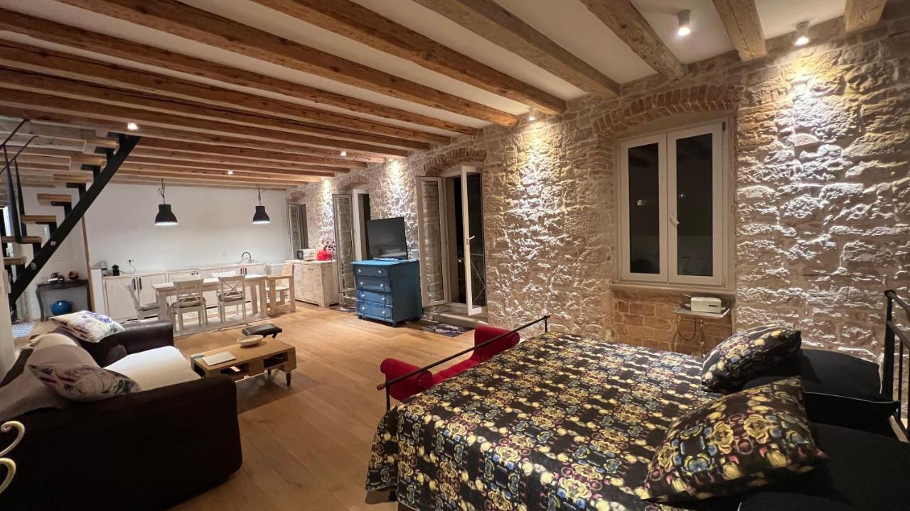 דירות מילנה Palazzo Di Toma מראה חיצוני תמונה
